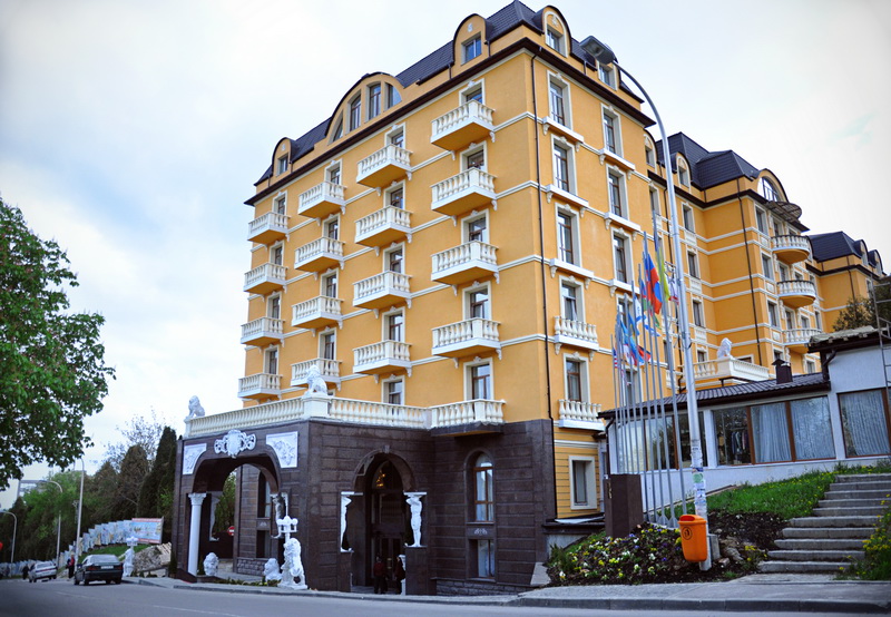 Royal Grand